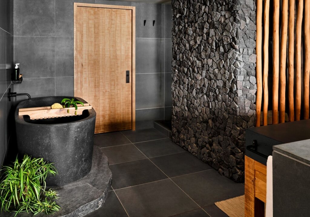 1 Hotel Hanalei Bay - Image 2