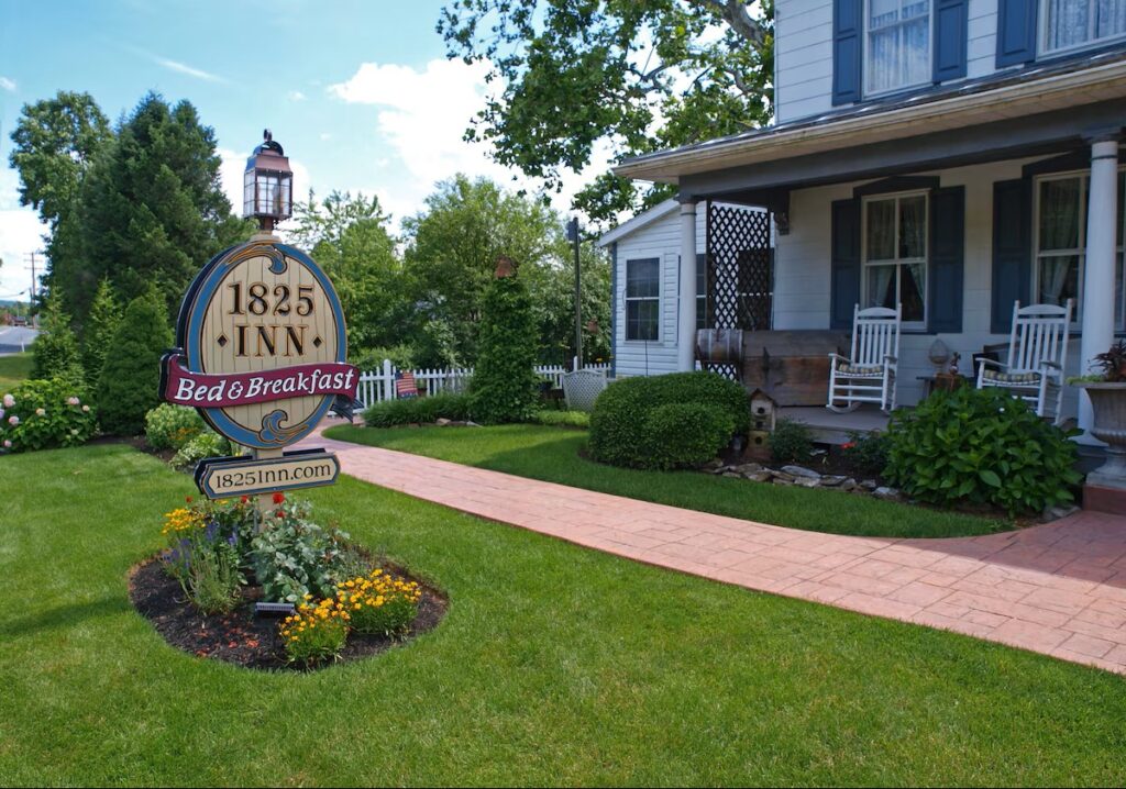 1825 Inn Bed and Breakfast - Image 3