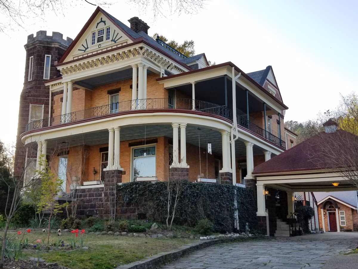 1890 Williams House Inn - Image 2