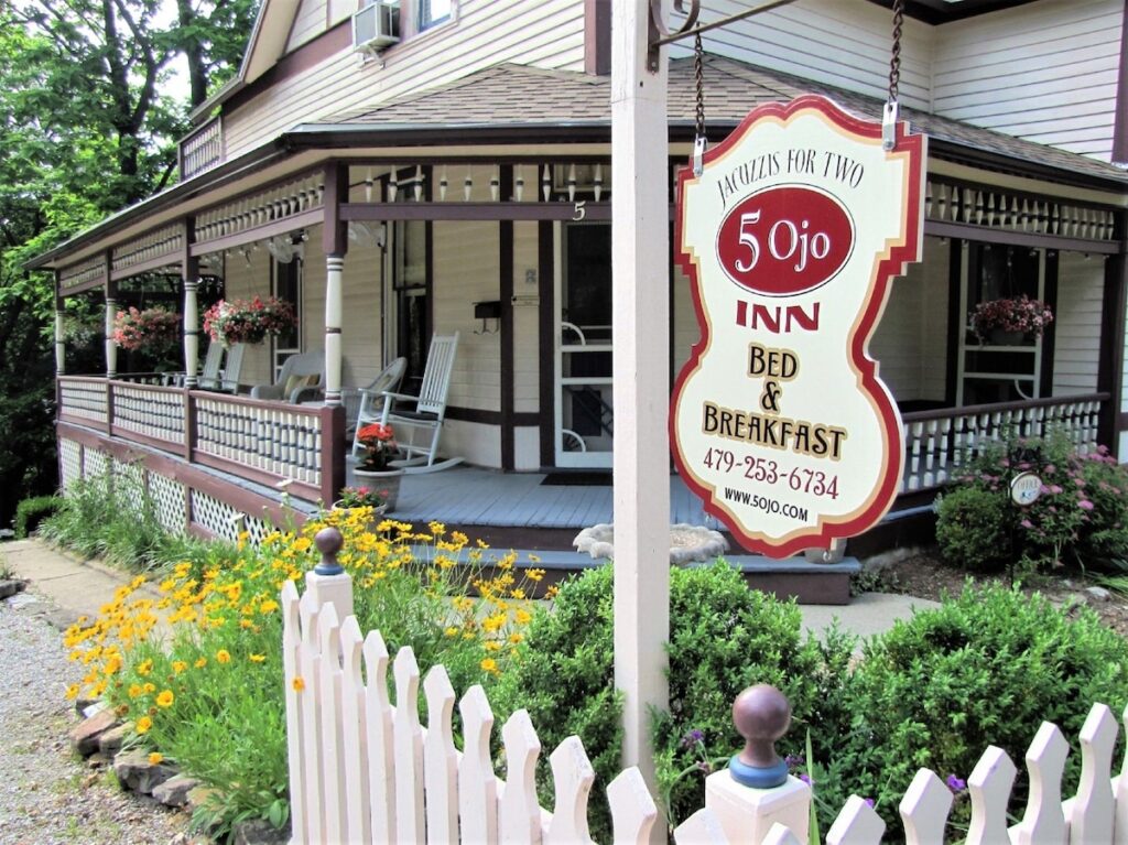 5 Ojo Inn Bed and Breakfast - Image 4