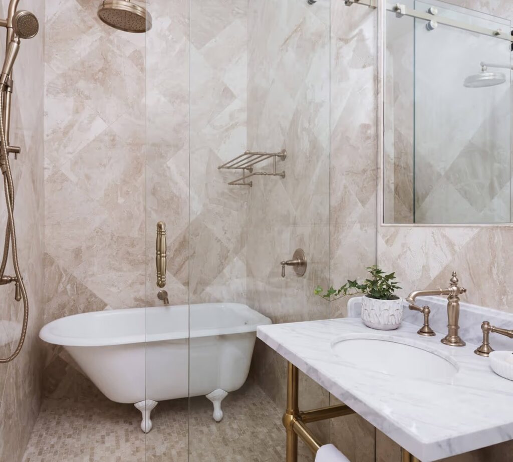 86 State Circle – Luxury Boutique Hotel - Image 1