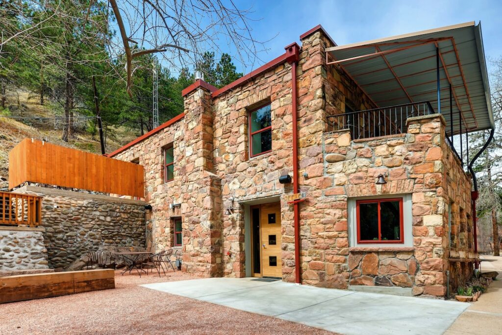 A-Lodge Boulder - Image 2