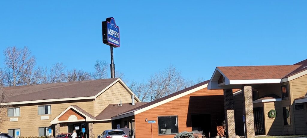 ASPEN HOTEL ROGERS -FORMERLY AMERICINN - Image 2