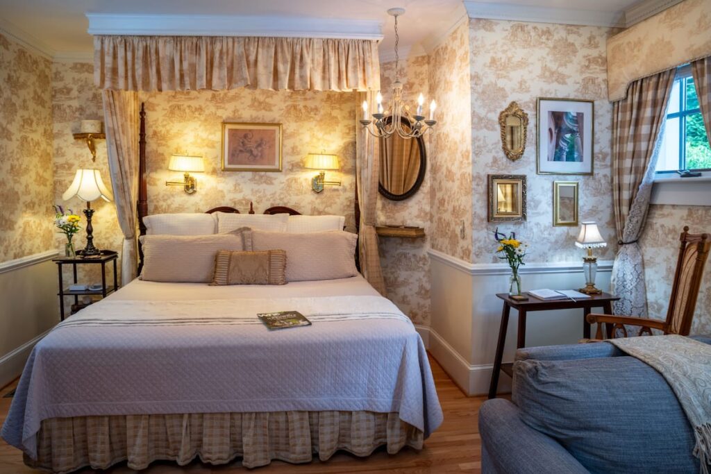 Abbington Green Bed & Breakfast Inn - Image 3