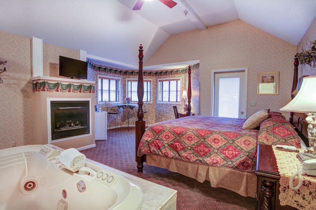 Afton House Inn - Image 4