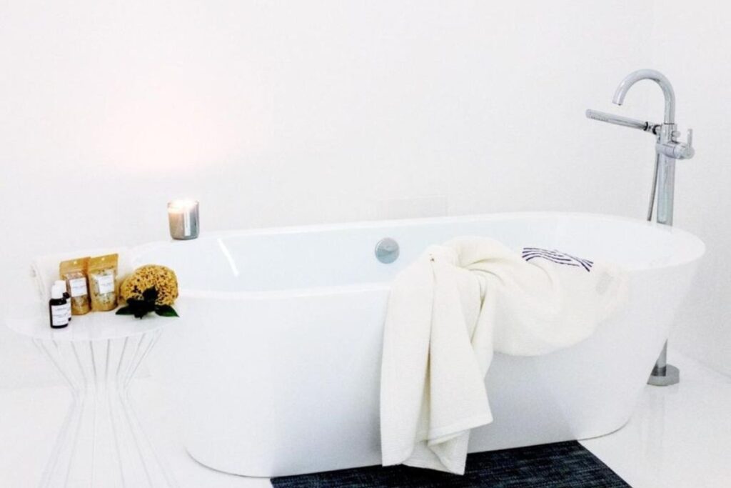 Alcazar Palm Springs - Image 2