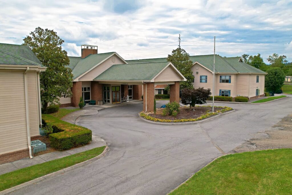 All Season Suites - Image 5