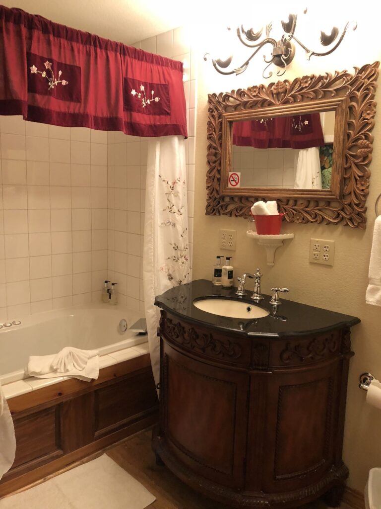 All Seasons Inn - Image 3