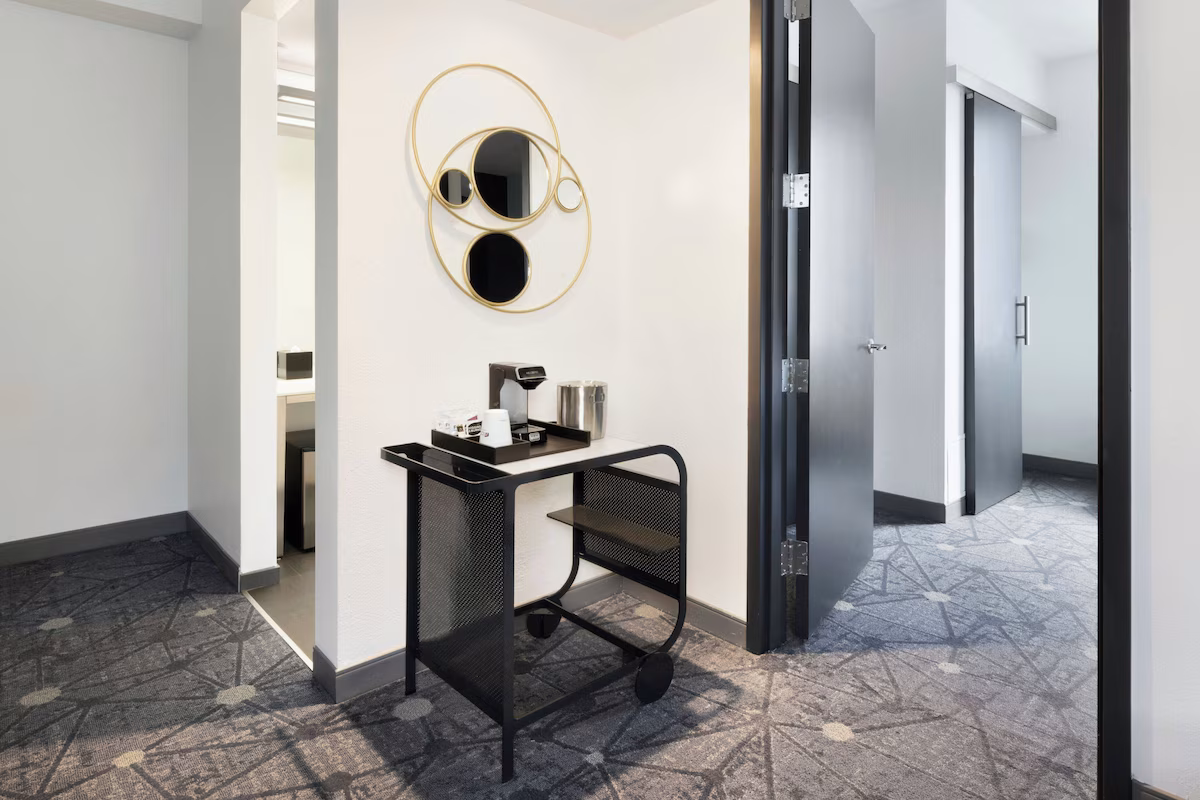 Aloft Greenville Downtown - Image 4