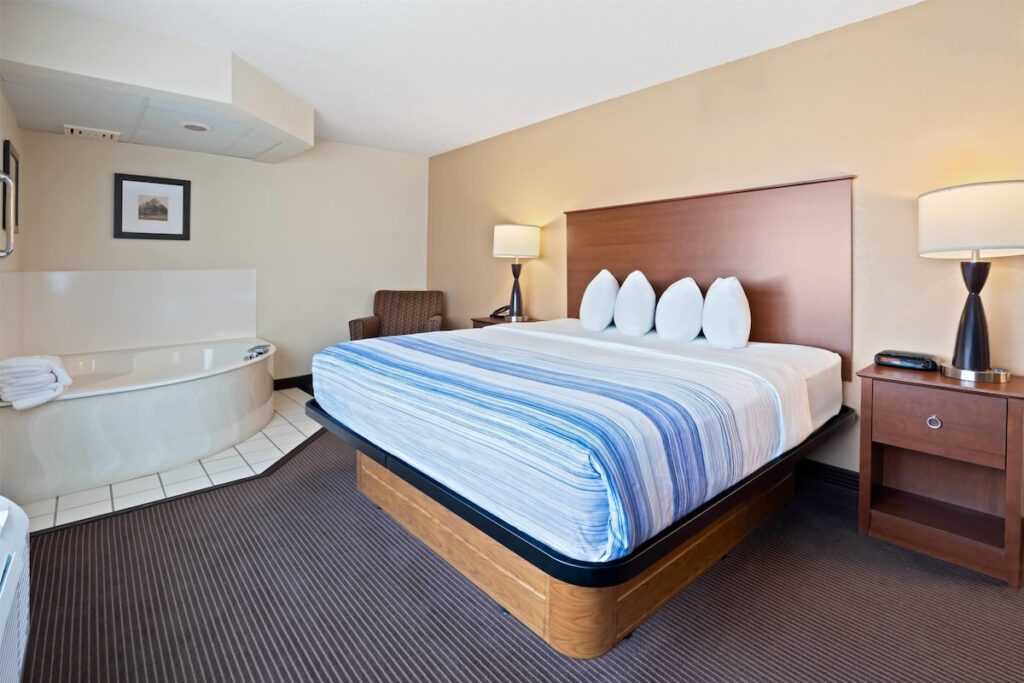 AmericInn by Wyndham Bismarck