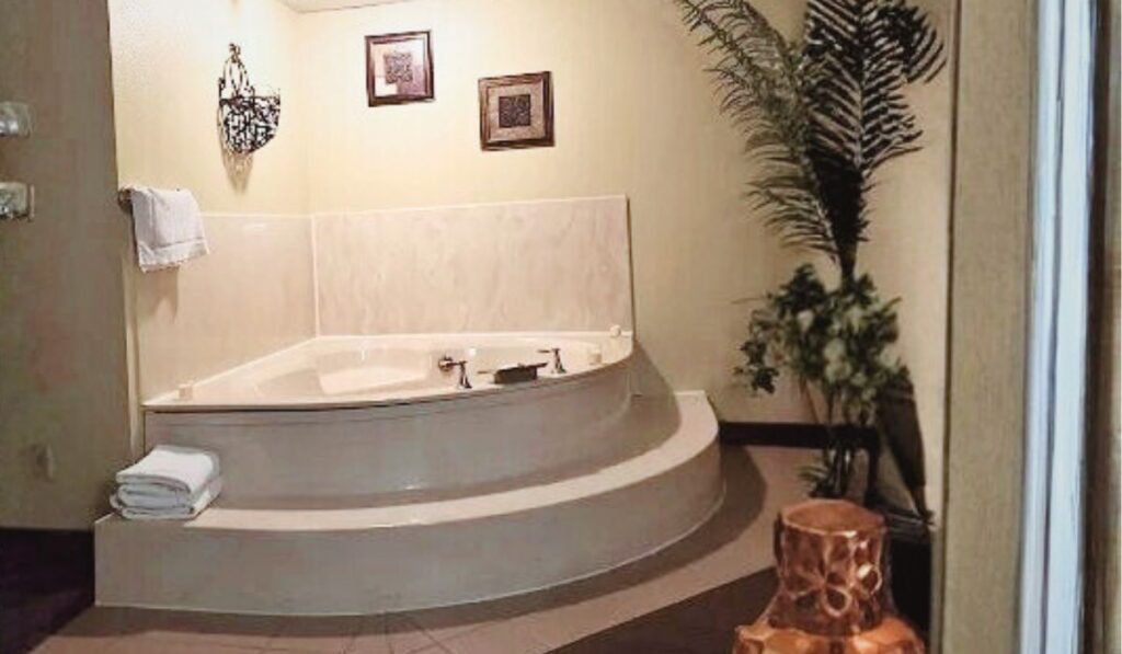 AmericInn by Wyndham Fargo West Acres