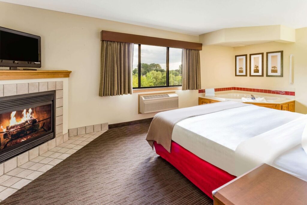 AmericInn by Wyndham Princeton MN - Image 3