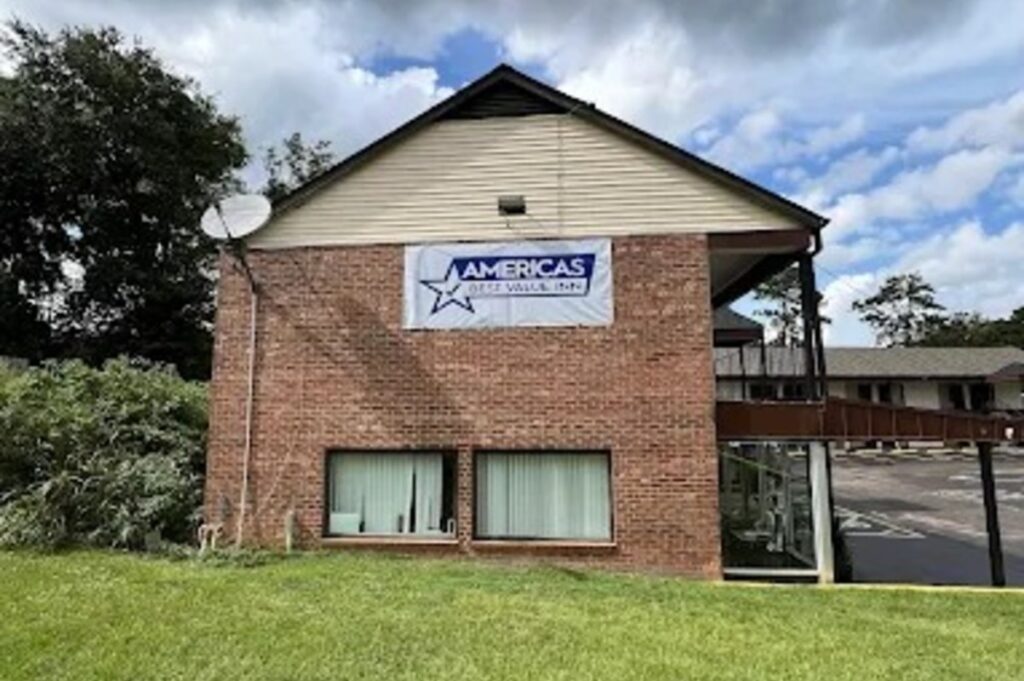 Americas Best Value Inn Aiken - Image 5