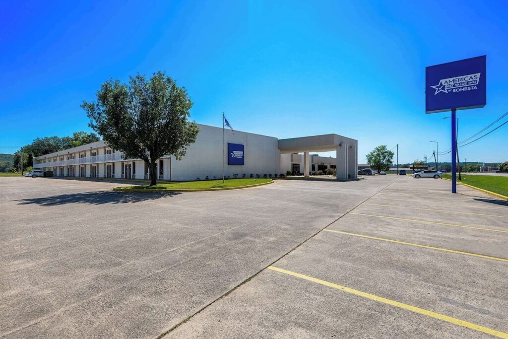 Americas Best Value Inn Hamilton - Image 5