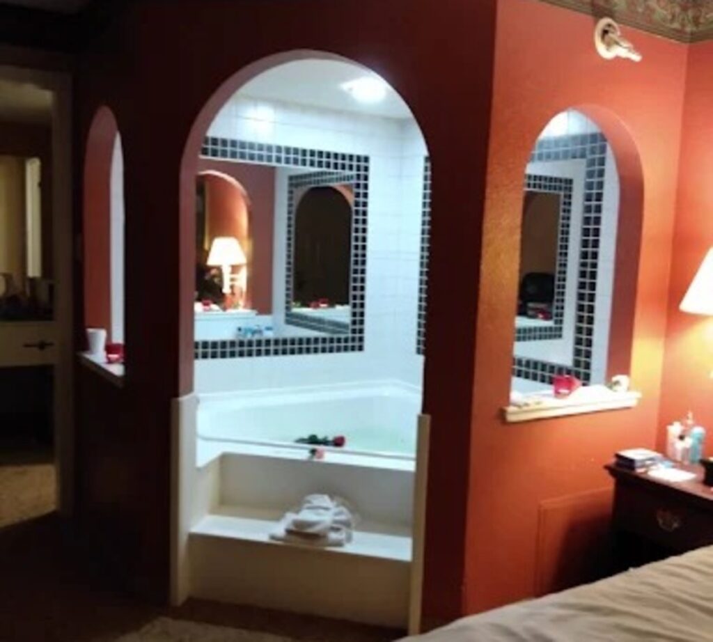 Americas Best Value Inn Longview - Image 3