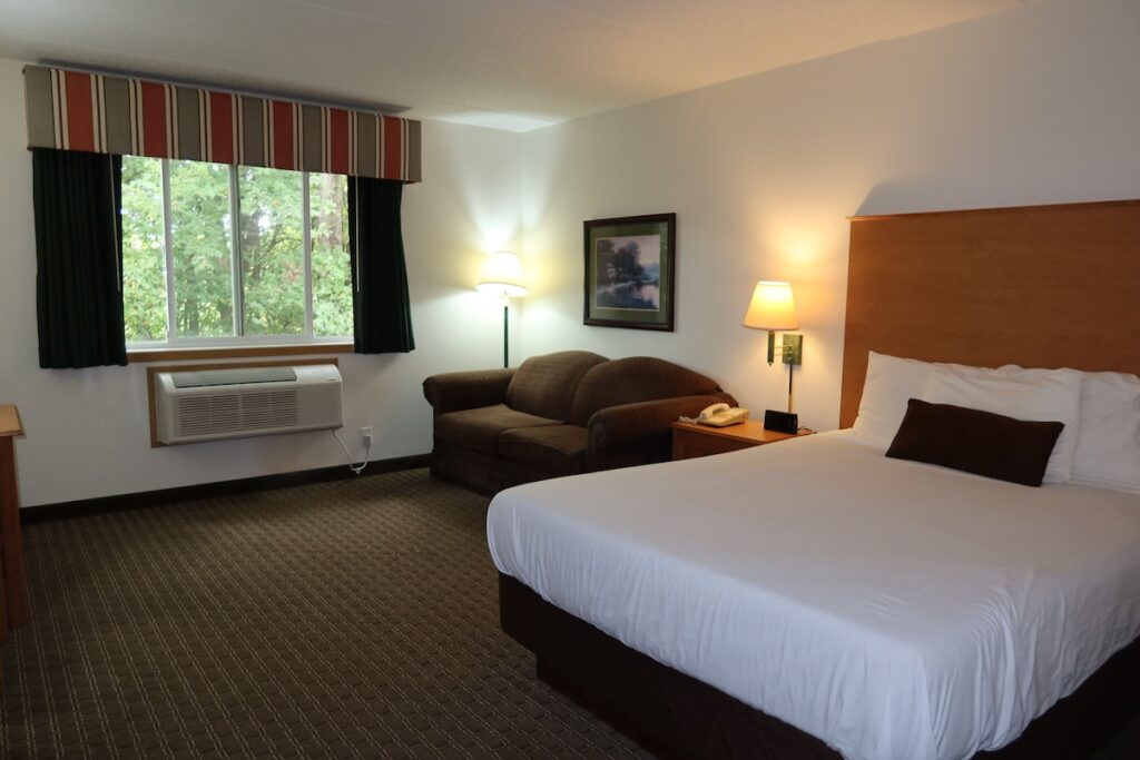 America’s Best Value Inn - Image 4