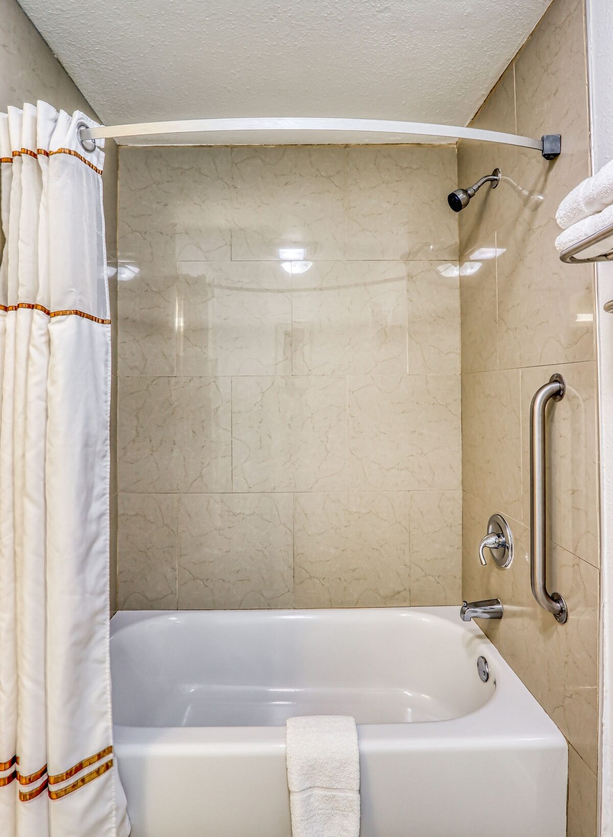 Americas Hotel El Paso Medical Center e1761593322894