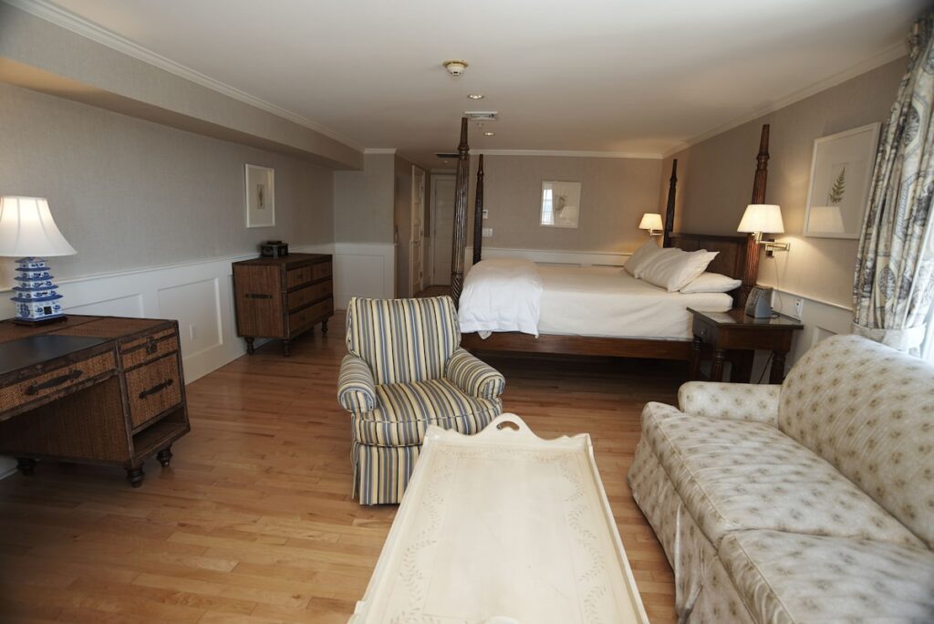 Anchor Inn Beach House - Image 3