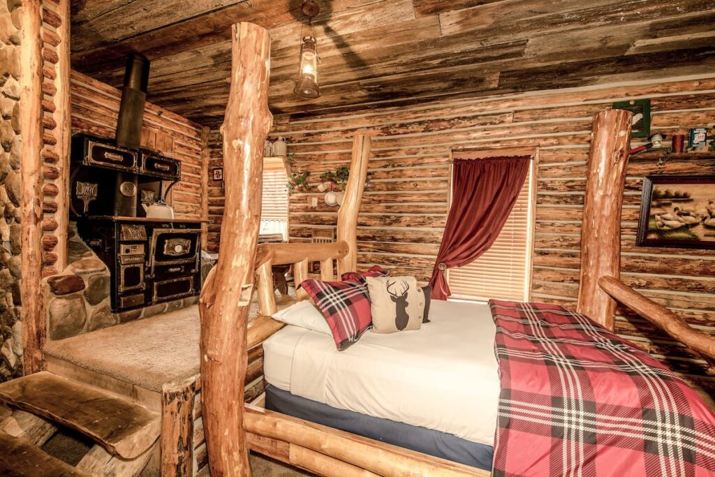 Anniversary Inn – 5th South - Image 3