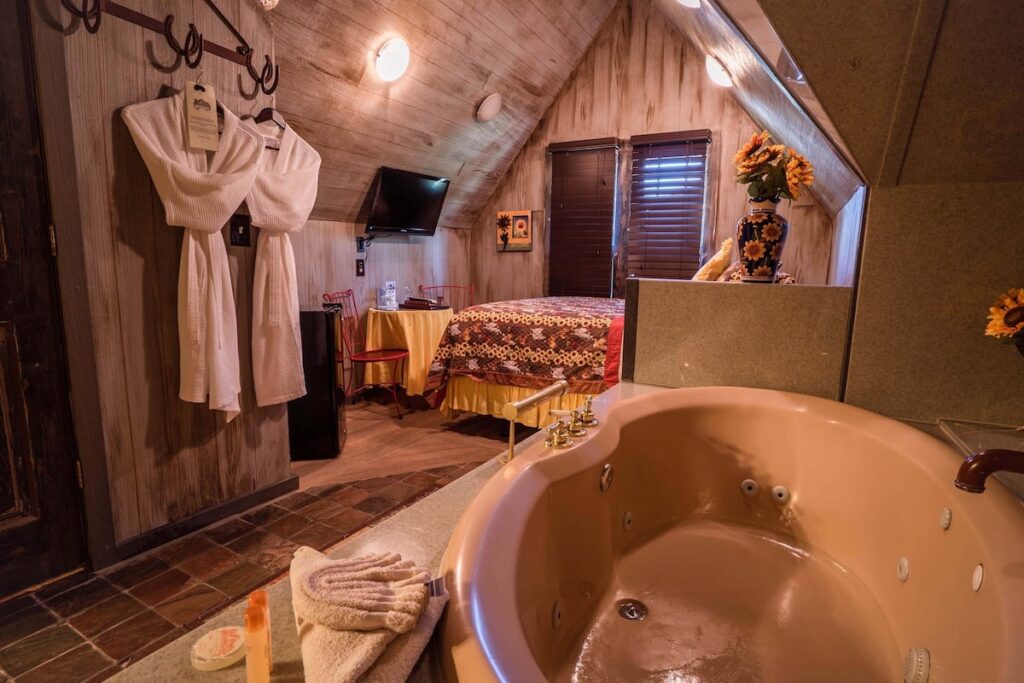 Anniversary Inn – South Temple - Image 1