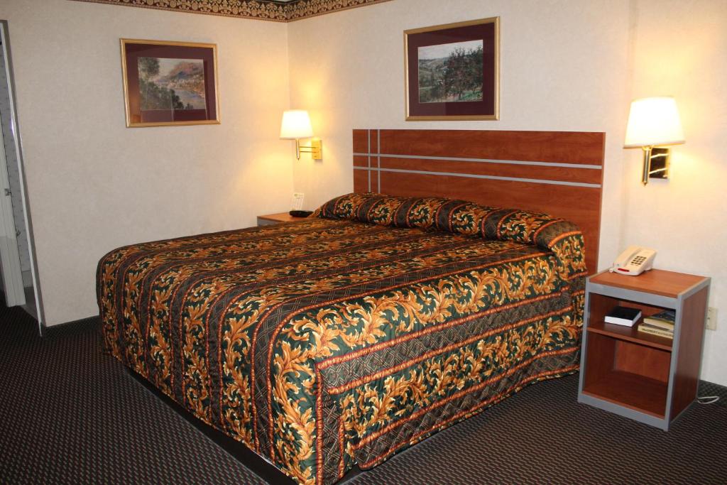 Apple Annie’s Inn - Image 3