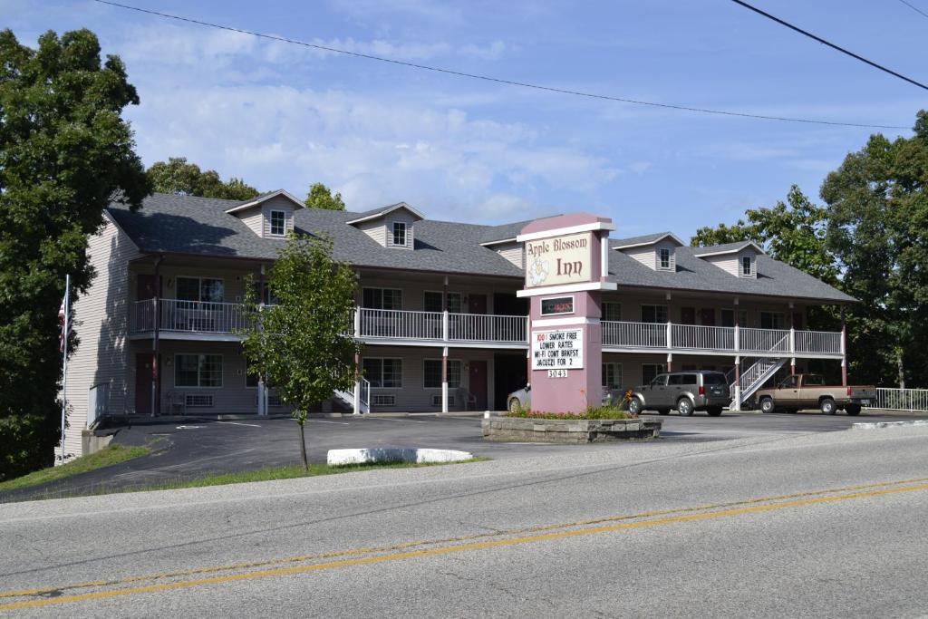 Apple Blossom Inn - Image 4