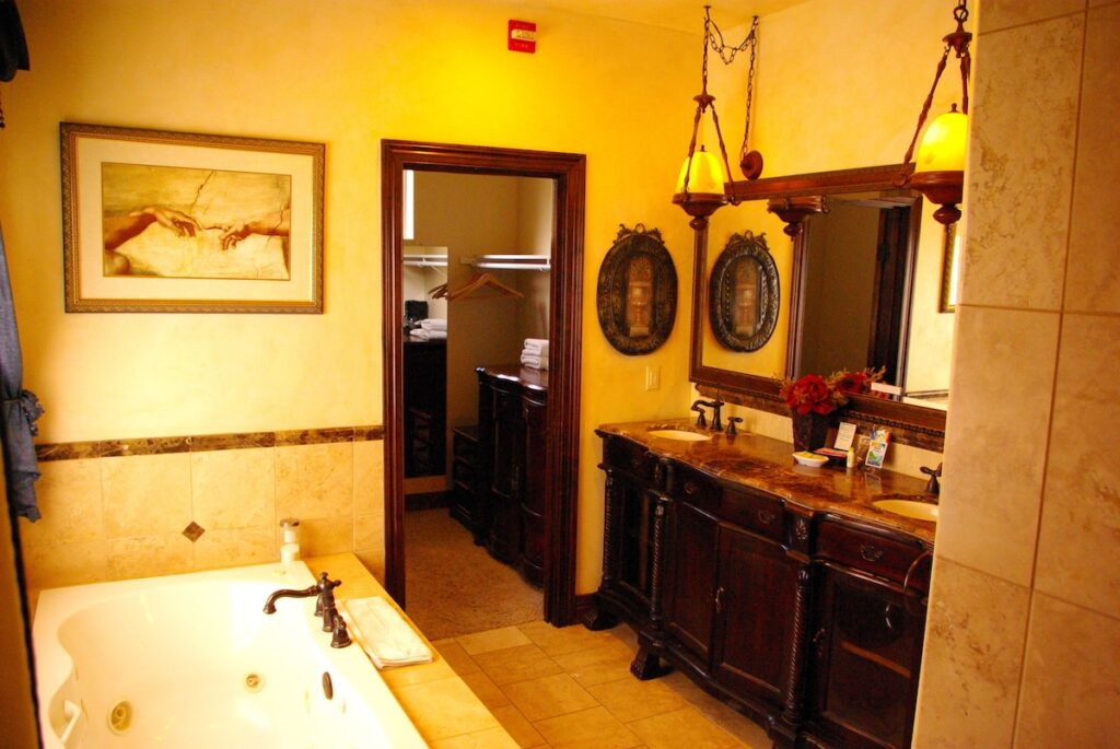 Arrowhead Manor Bed & Breakfast Inn & Event Center