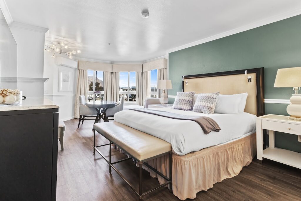 Ascot Suites - Image 3