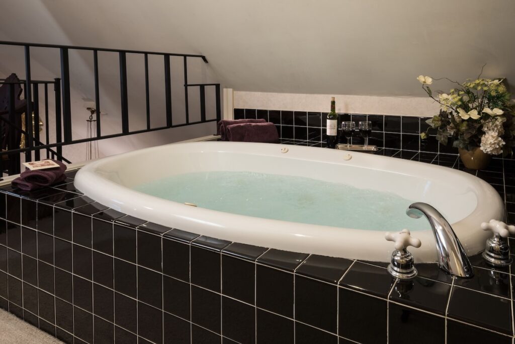 Astor House - Image 3