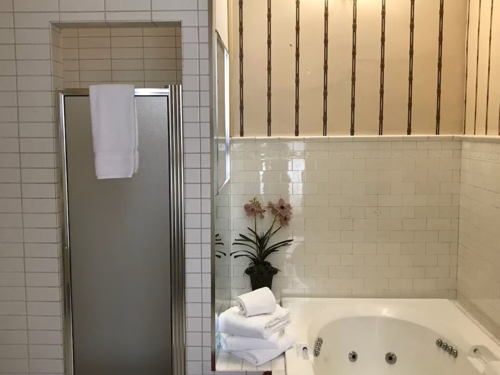 Batcheller Mansion Inn - Image 2