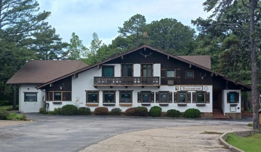 Bavarian Inn Motel & Restaurant - Image 4