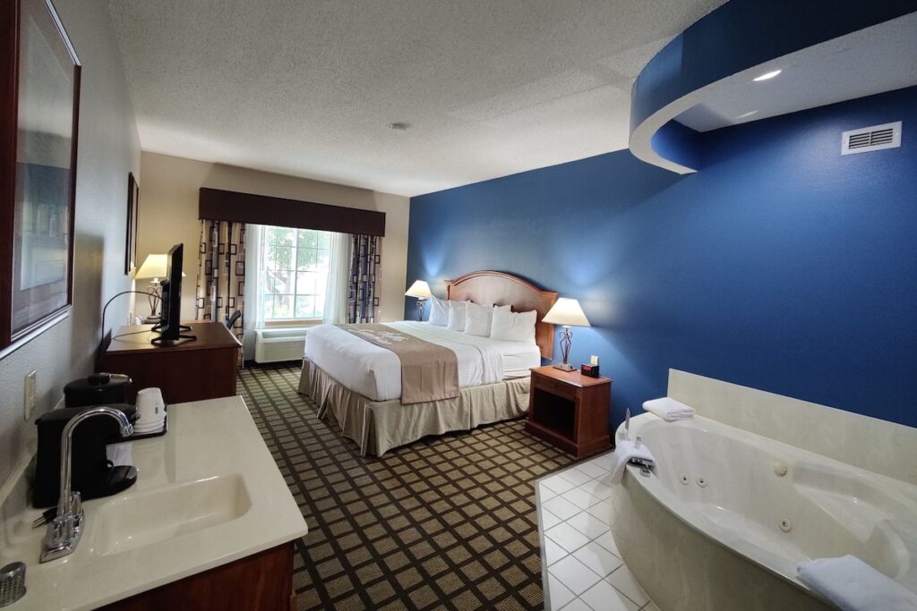 Baymont by Wyndham Albany - Image 4