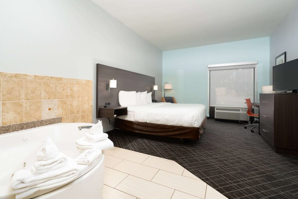 Baymont by Wyndham Augusta Riverwatch - Image 4