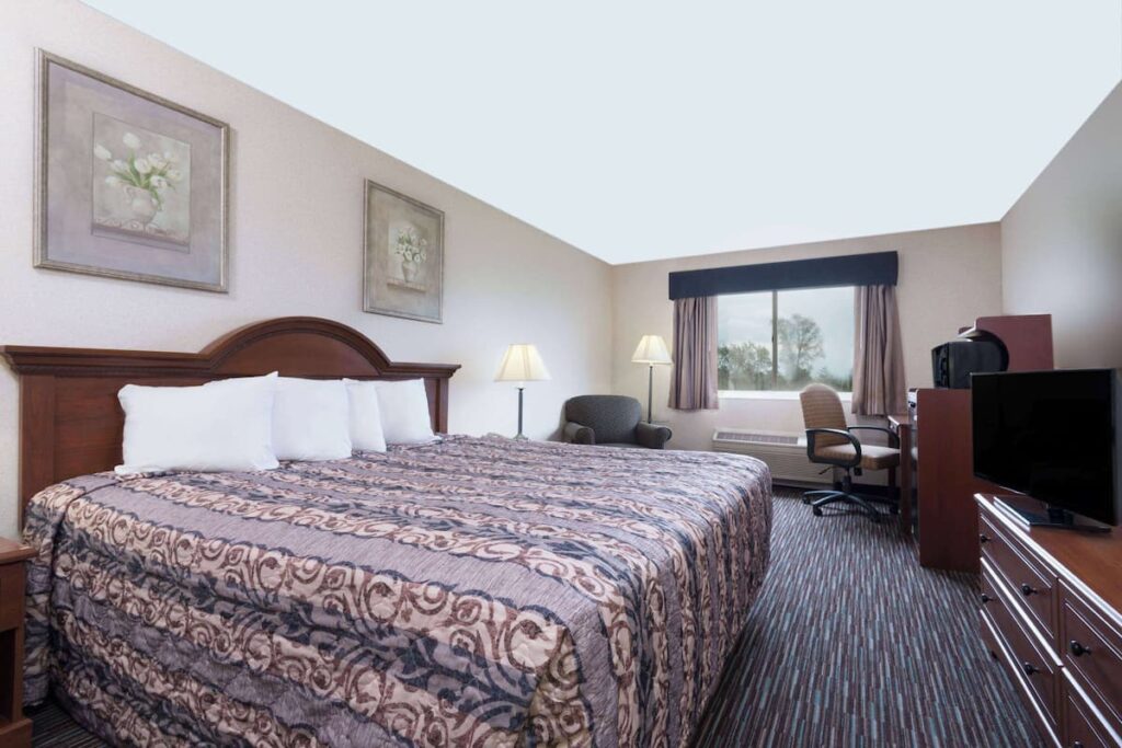 Baymont by Wyndham Columbus/Rickenbacker - Image 4