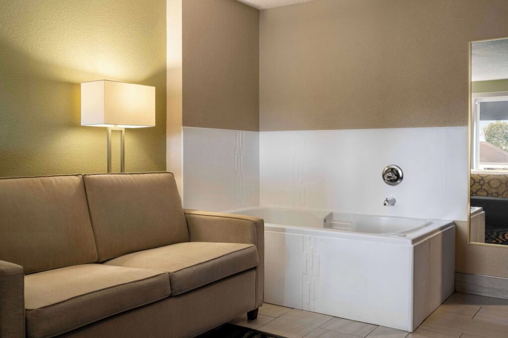 Baymont by Wyndham Georgetown/Lexington North - Image 1