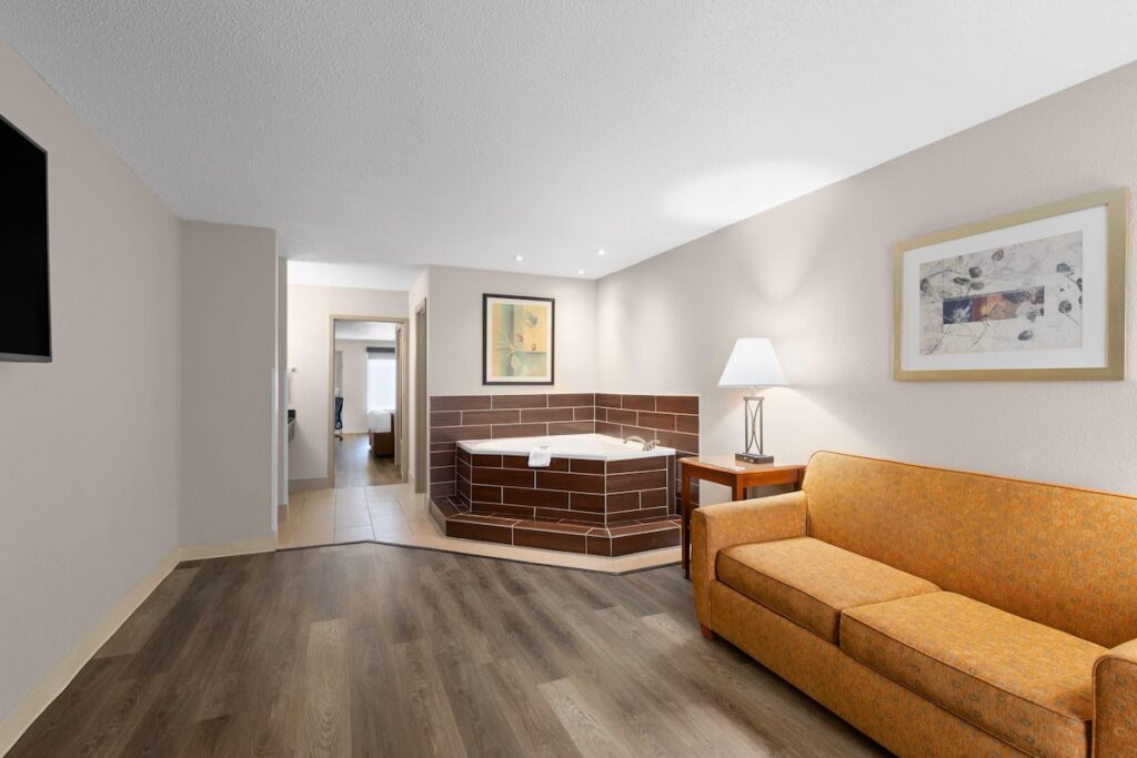 Baymont by Wyndham Knoxville I-75