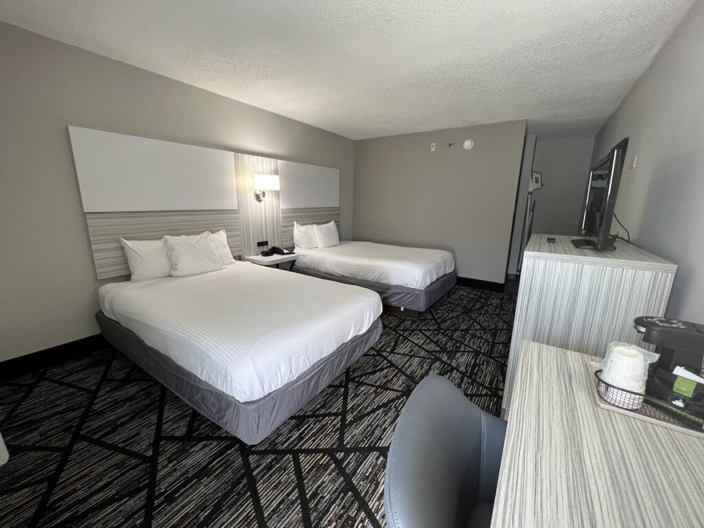 Baymont by Wyndham Peoria - Image 3