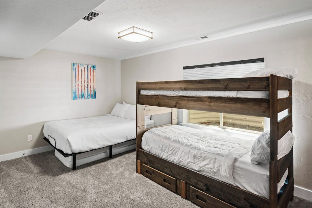 Bear Hollow Village by All Seasons Resort Lodging - Image 4