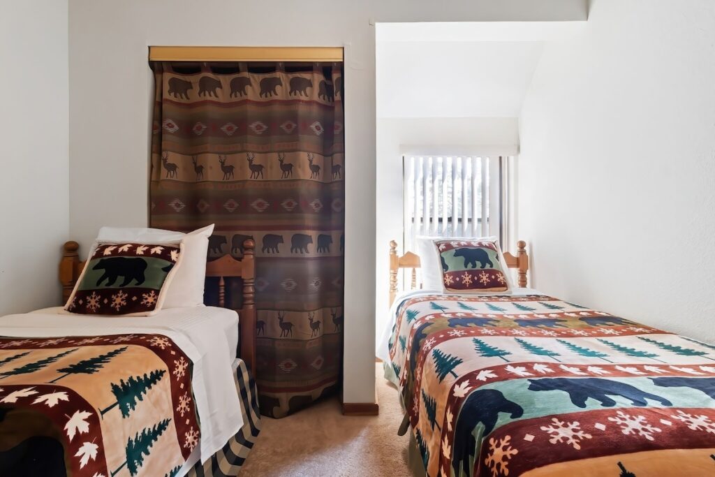 Bear Valley Vacation Condos by RedAwning - Image 3