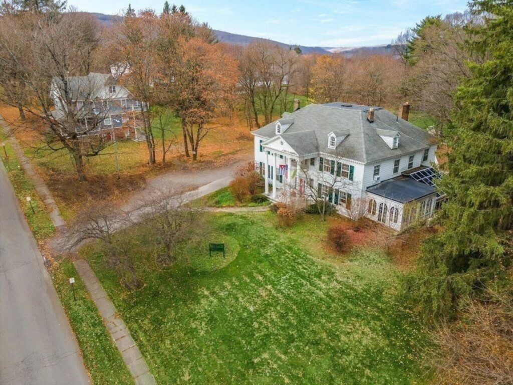 Benn Conger Inn - Image 4