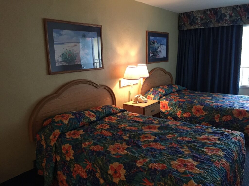 Bermuda Sands on the Boardwalk - Image 4