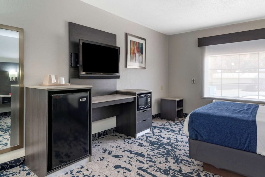 Best Western Allatoona Inn & Suites - Image 3