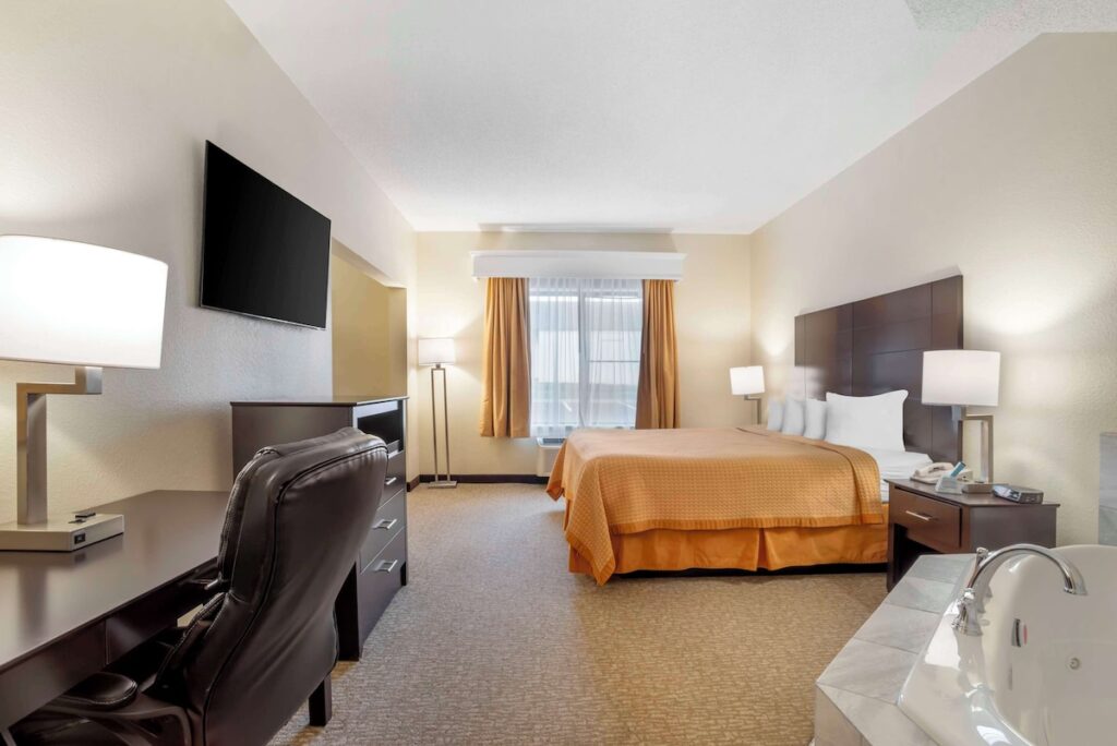 Best Western Carowinds - Image 4