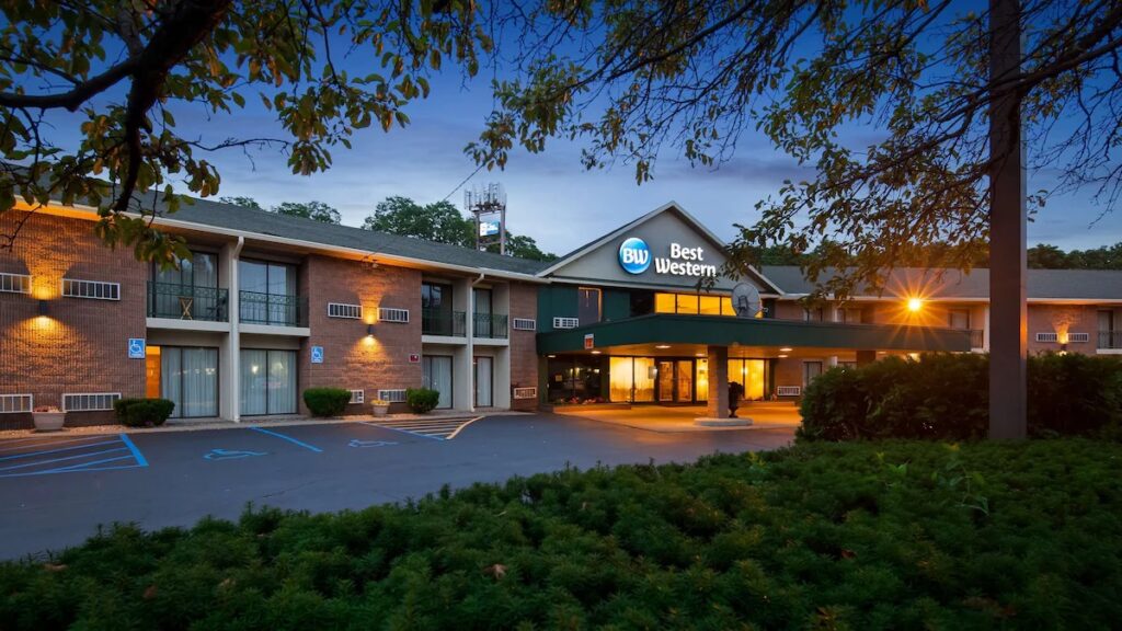 Best Western Clifton Park - Image 2