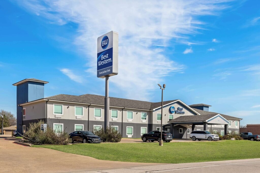 Best Western Executive Inn - Image 2