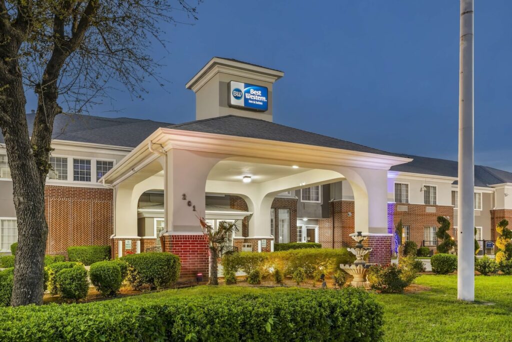 Best Western Fort Worth Inn & Suites - Image 5