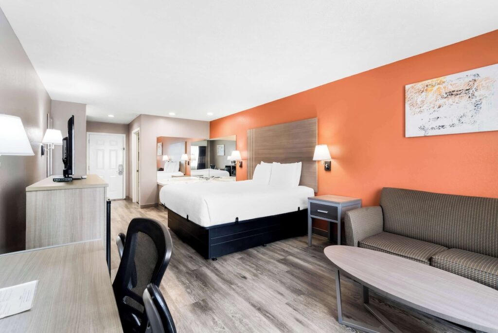 Best Western Gateway Inn - Image 3