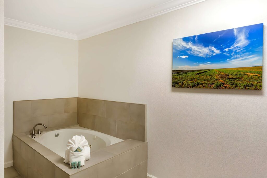 Best Western Heritage Inn - Image 2