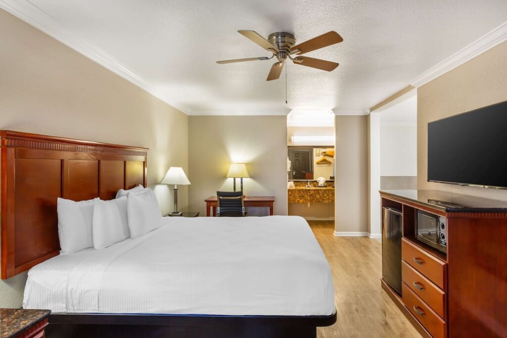 Best Western Heritage Inn - Image 4