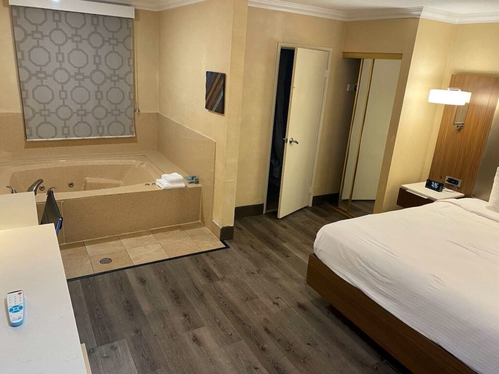 Best Western Hollywood Plaza Inn Hotel – Hollywood Walk of Fame LA - Image 3